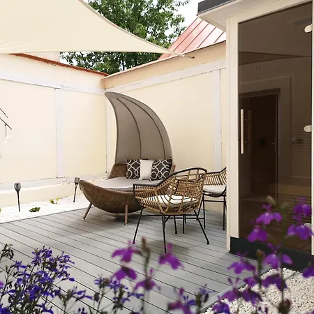 Lovely Stiavnica Apartment
