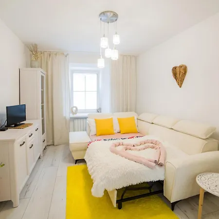 Lovely Stiavnica Apartment